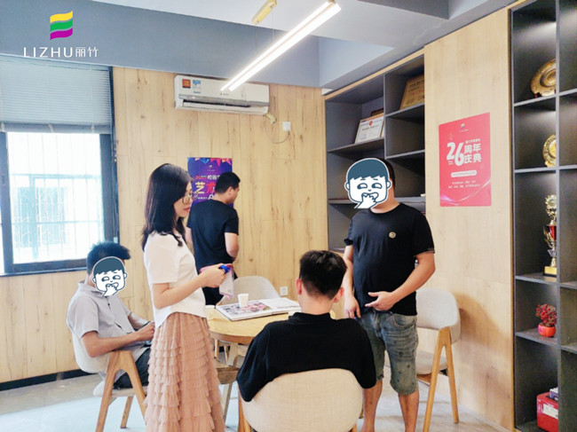 南寧美業(yè)職業(yè)培訓(xùn)學(xué)校報名燃爆全場