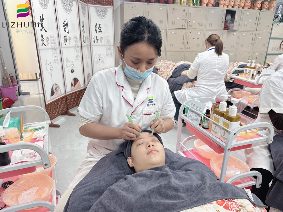 什么是撥筋？廣西美容手法實(shí)訓(xùn)