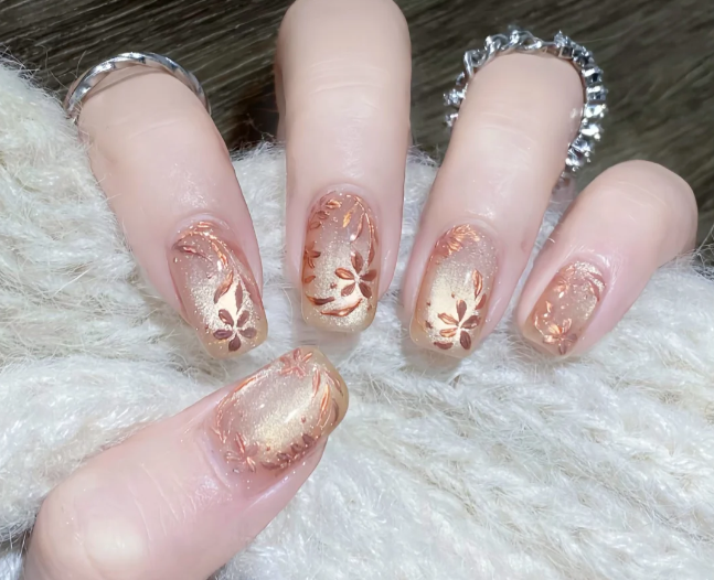 手繪金色琺瑯花美甲，0基礎(chǔ)學(xué)美甲南寧