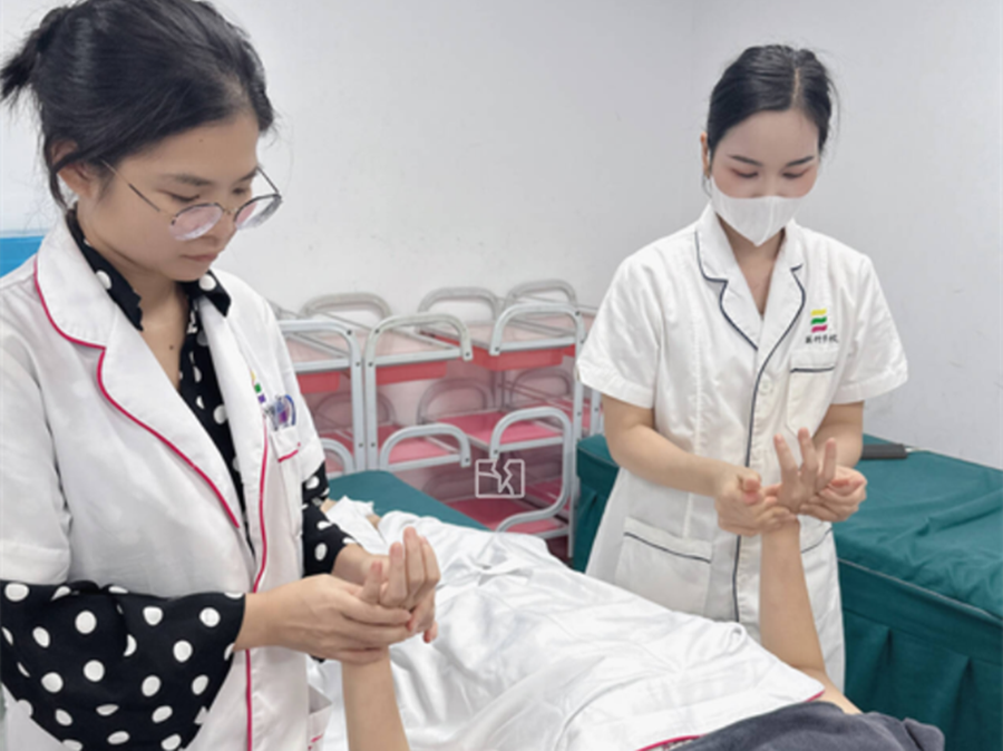 新手學(xué)美容必記手部按摩技巧