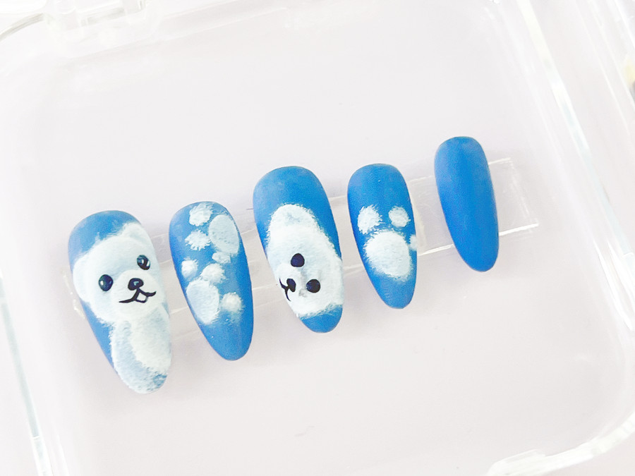 毛絨搓搓熊卡通美甲，南寧美甲進(jìn)修深造作品